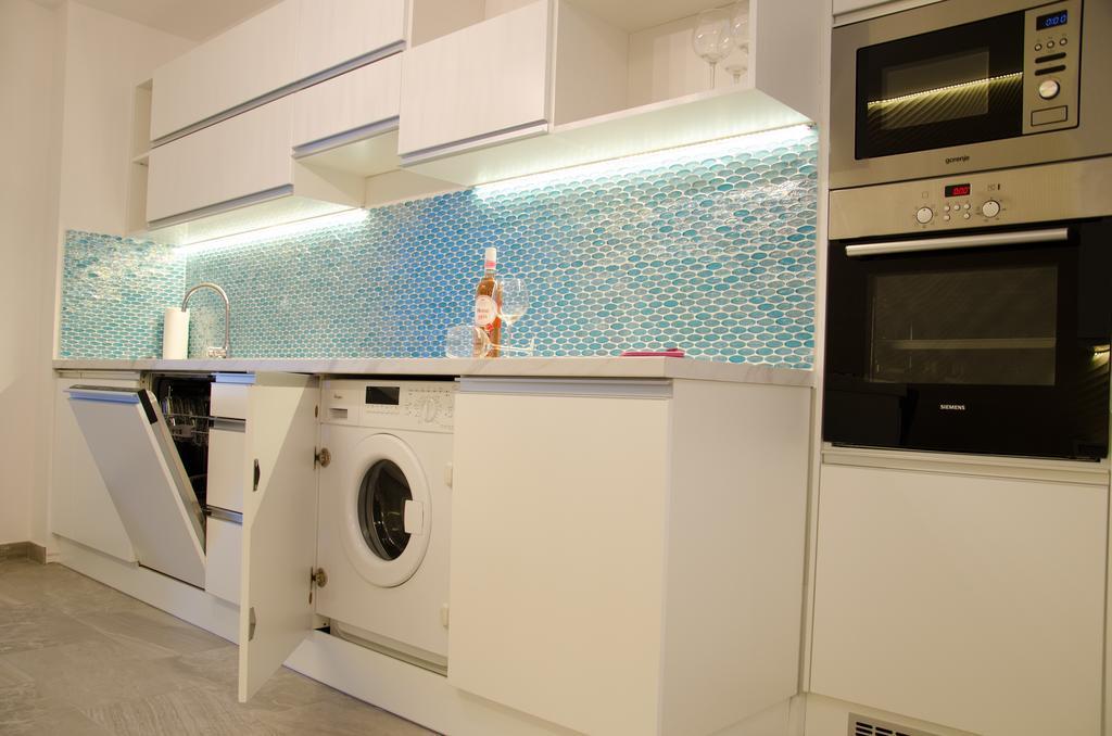 Blue Luxury Apartment — Photos 2